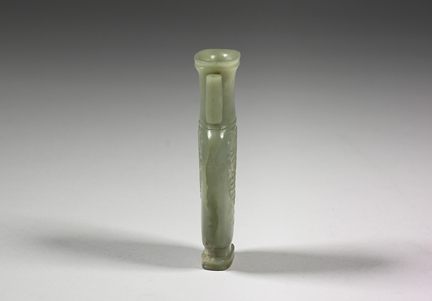 Jade vase with carved leaf pattern and tubular handles, Qing dynasty (1644-1911)-China Archive